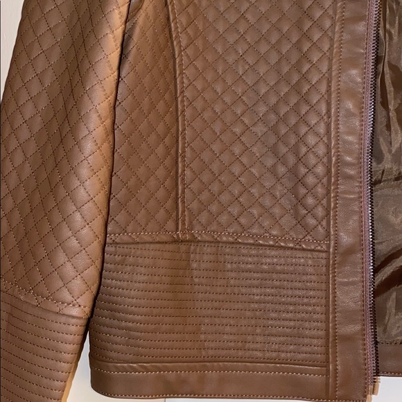 Jacket - Picture 3 of 4